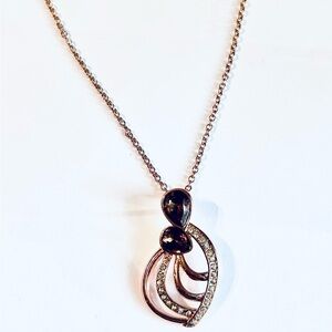 Elegant SHB Rose Gold Pendant Necklace